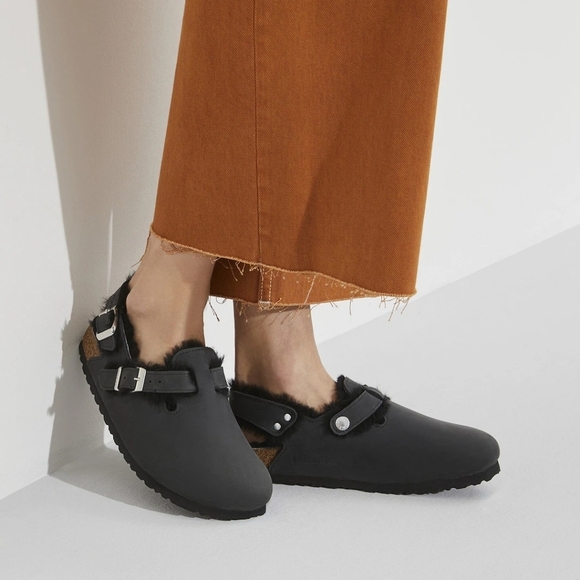 Birkenstock Shoes - Birkenstock Tokio Shearling Oiled Leather-Shearling - Black